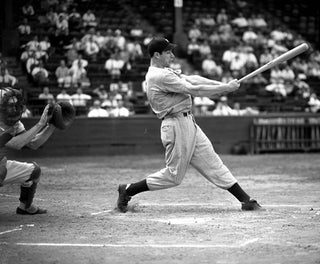 EBBETS FIELD FLANNELS & THE LEGENDS THAT NEVER DIE