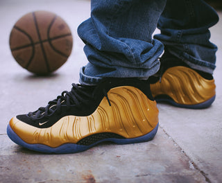 NIKE FOAMPOSITE ONE METALLIC GOLD